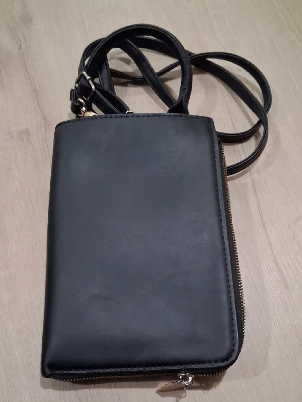 Black Crossbody Phone Bag with Fashion Face Applique